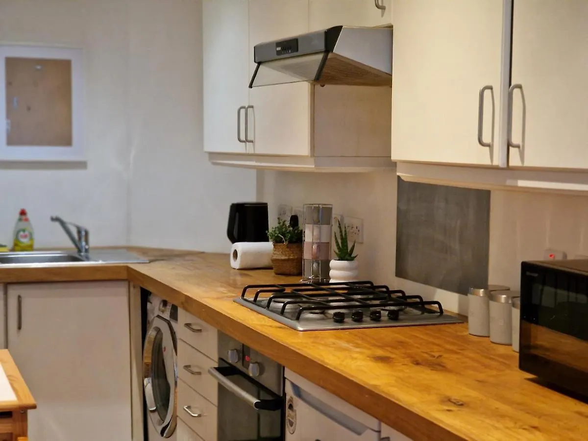 Lovely 1-Bed Apartment In London United Kingdom